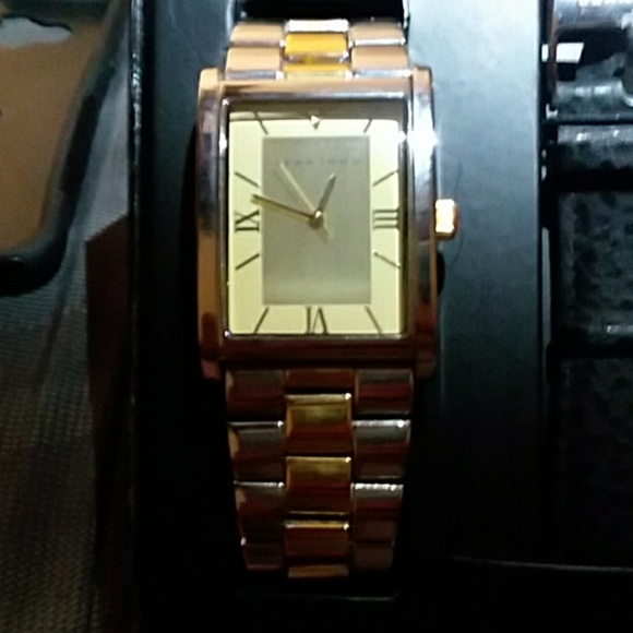 Watch - Picture 2 of 3